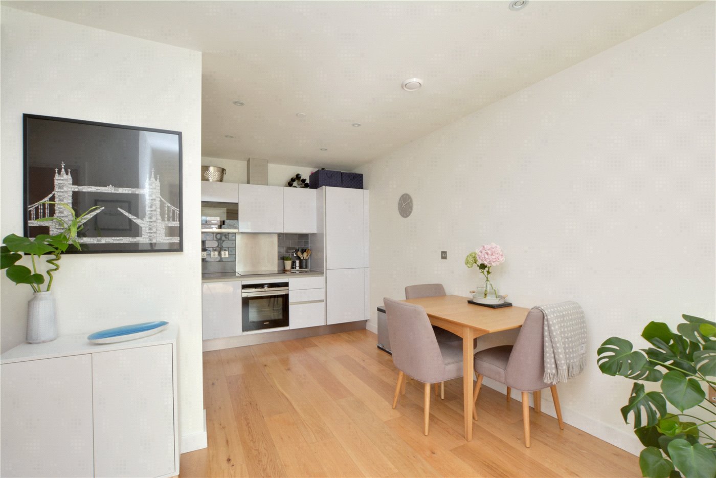 Kitchen/Dining Area